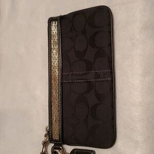 Vintage Coach Authentic Patterned Black Beaded Y2K Style Wristlet